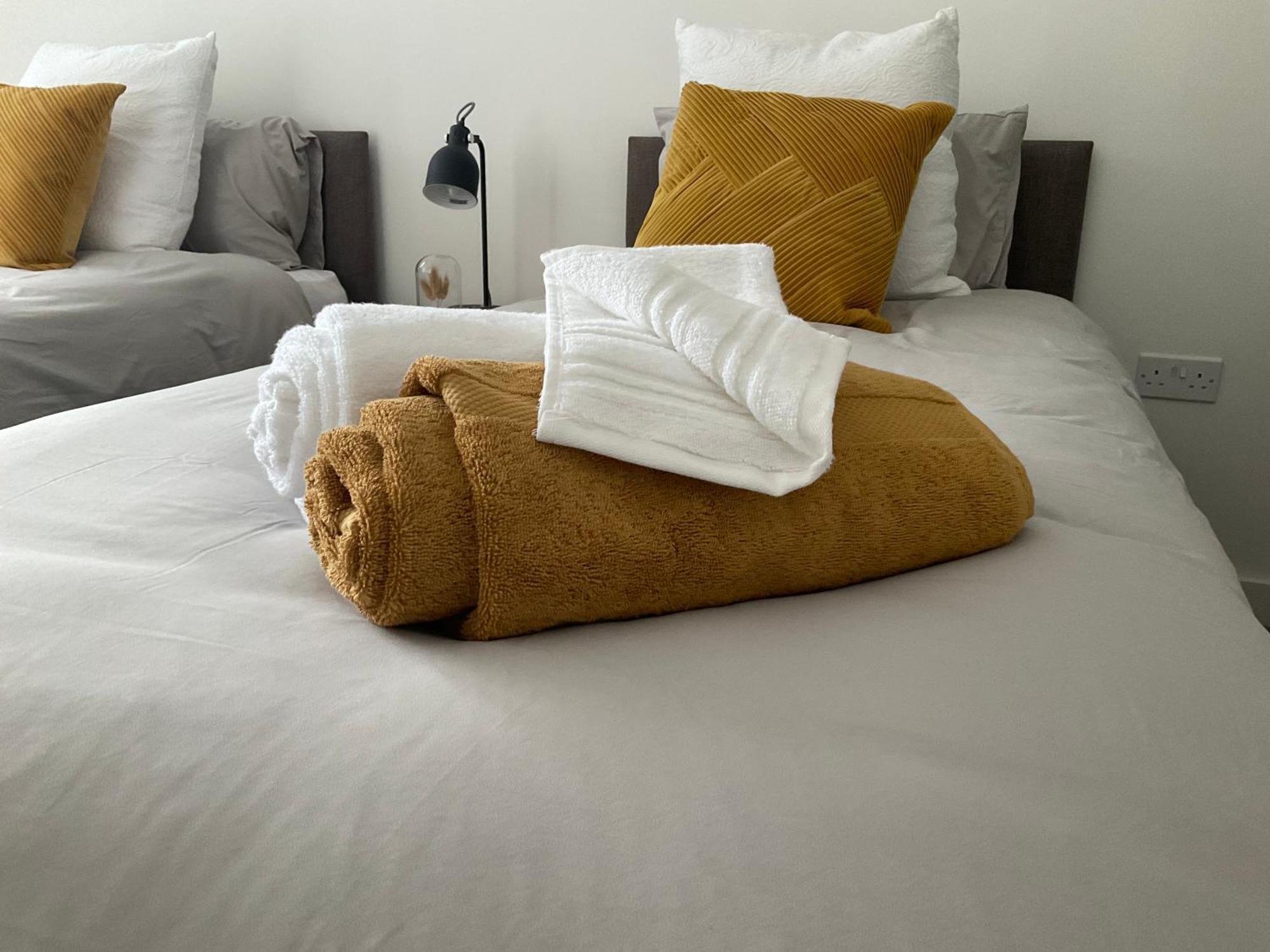 Holiday home The Parkes A Stylish 3br House, 5 Mins From Close To The Edgbaston Stadium, The Hippodrome, Uob, Aston And Bcu, China Town, Kings Heath Bhx Airport And Much Birmingham