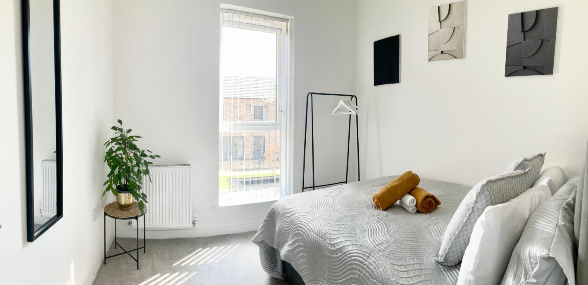 The Parkes A Stylish 3br House, 5 Mins From Close To The Edgbaston Stadium, The Hippodrome, Uob, Aston And Bcu, China Town, Kings Heath Bhx Airport And Much * Birmingham
