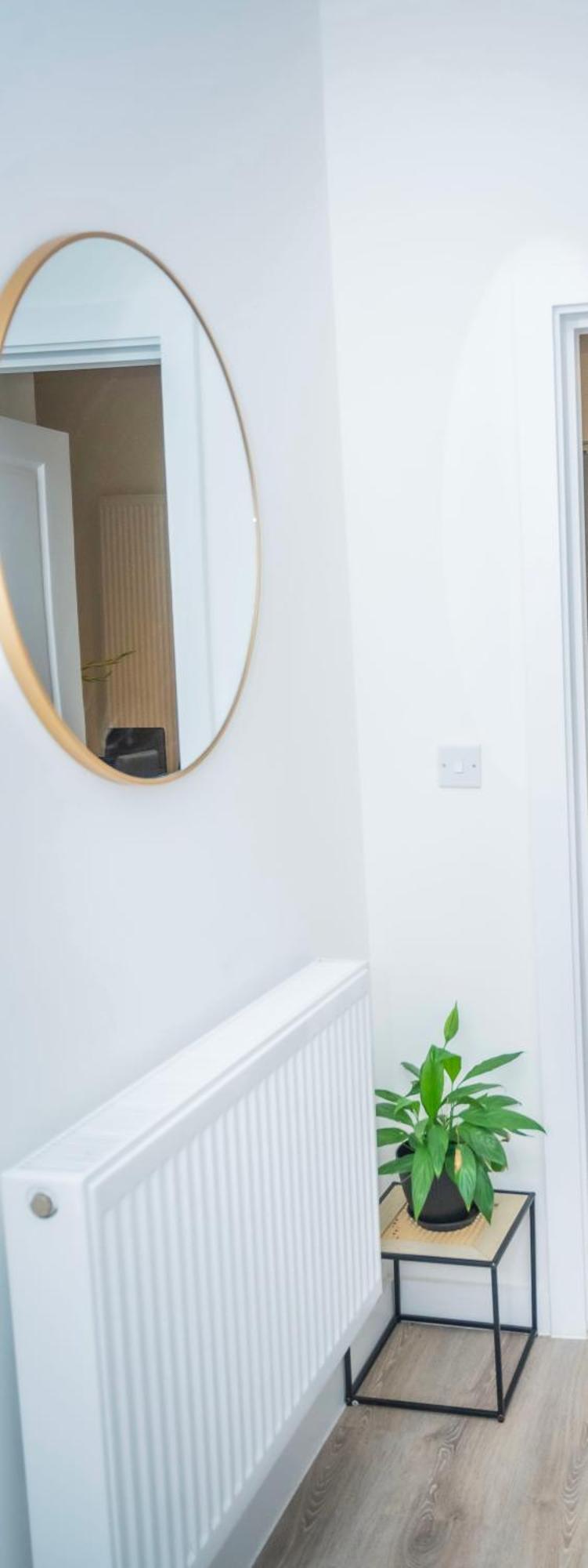 The Parkes A Stylish 3br House, 5 Mins From Close To The Edgbaston Stadium, The Hippodrome, Uob, Aston And Bcu, China Town, Kings Heath Bhx Airport And Much Holiday home